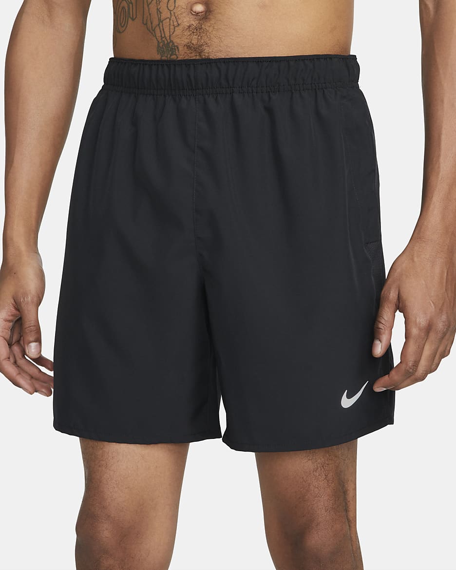 Shorts de correr Dri FIT de 18 cm sin forro para hombre Nike Challenger